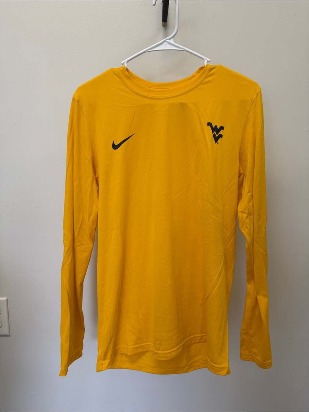 Men’s Nike Gold Long-Sleeve Athletic Tee with Black Logos